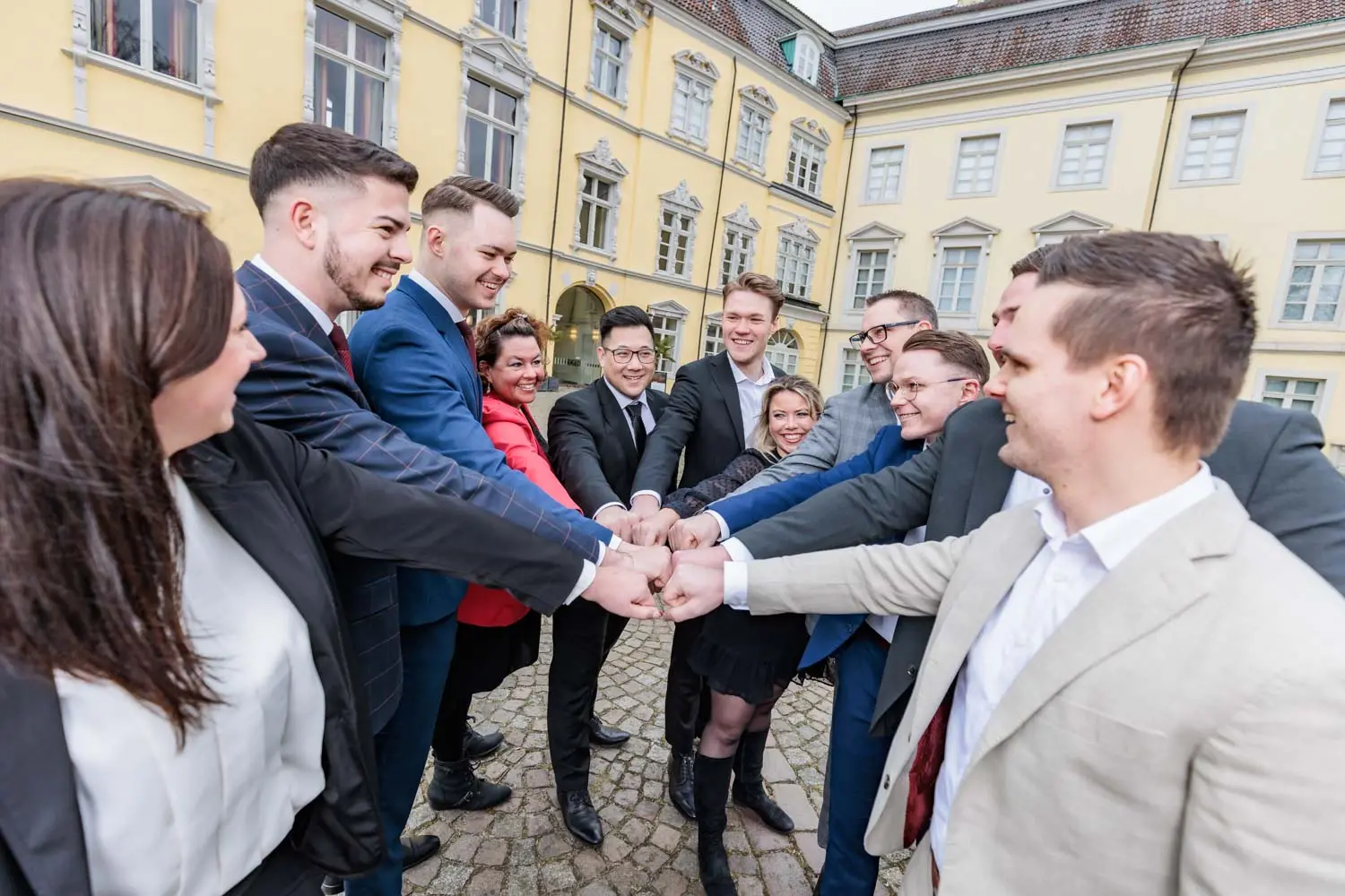 Alexander Teuber und Partnerteam Finanzdienstleistungen